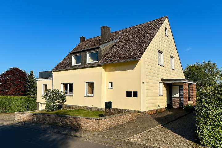 Entire holiday apartment, Apartment, shower, toilet, conveniences in Bleckhausen, Volcanic Eifel