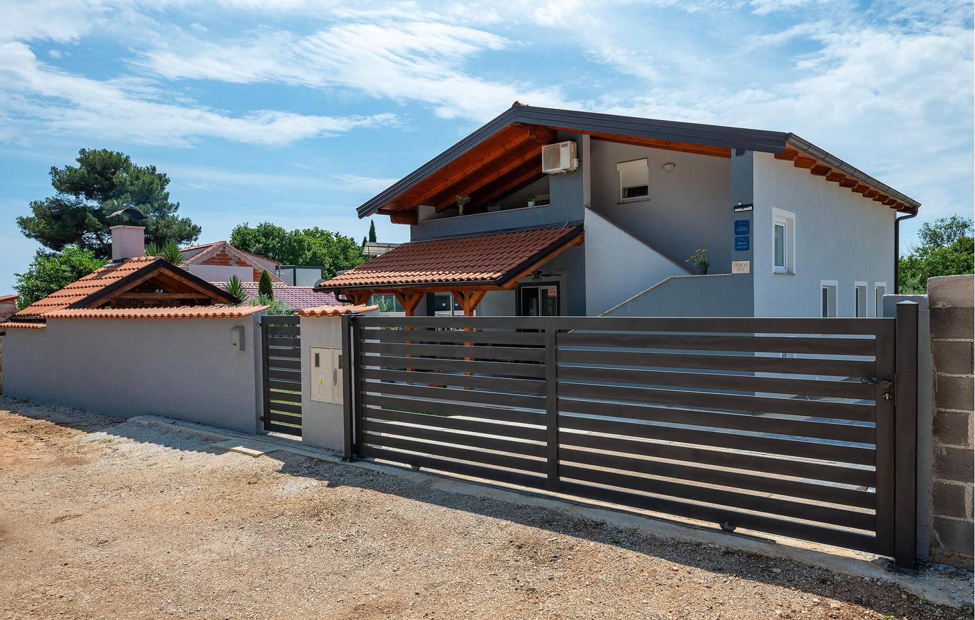 Entire holiday apartment, Holiday apartment for 4 people with terrace in Peroj, Southcoast Istria
