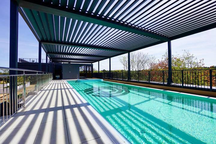 Loft dla 3 osób, z sauna i balkon oraz jacuzzi i basen w Polska