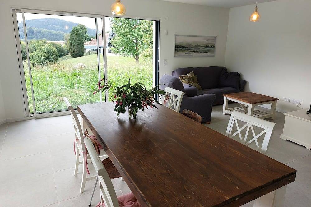 Elegant Vosges Getaway – Open-Plan Living & Nature in Ban-de-Laveline, Regionaler Naturpark Belchen der Vogesen