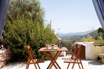 Gîte pour 4 personnes, avec terrasse et jardin dans Sole Ruiu