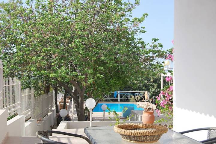 Ferienhaus für 6 Personen, mit Balkon und Pool