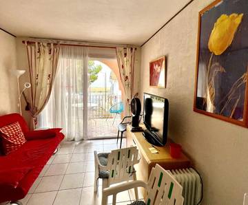 Gîte pour 5 personnes, avec terrasse et vue dans Le Racou