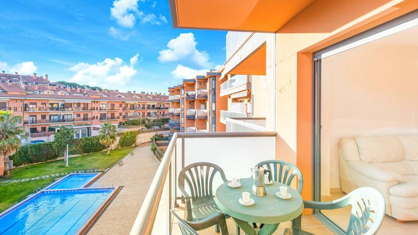 Ferienwohnung für 4 Personen, mit Garten und Pool in Lloret de Mar - 2