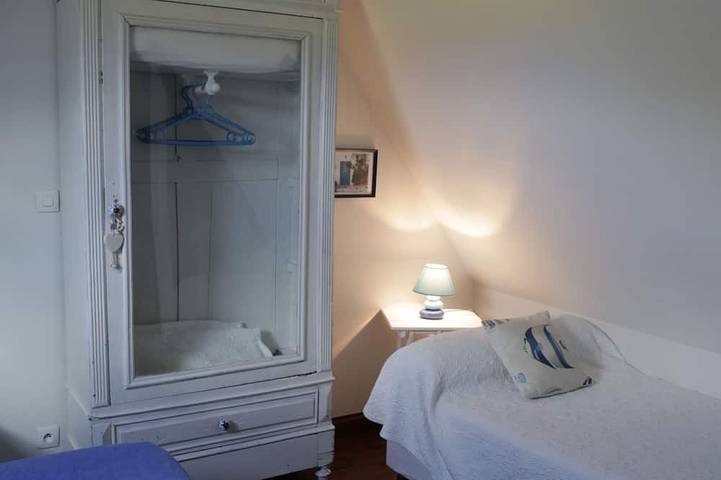 Gîte pour 10 personnes, avec jardin à Sainte-Colombe - 3