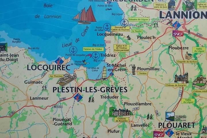 Location de vacances pour 4 personnes, avec jardin, animaux acceptés à Tréduder