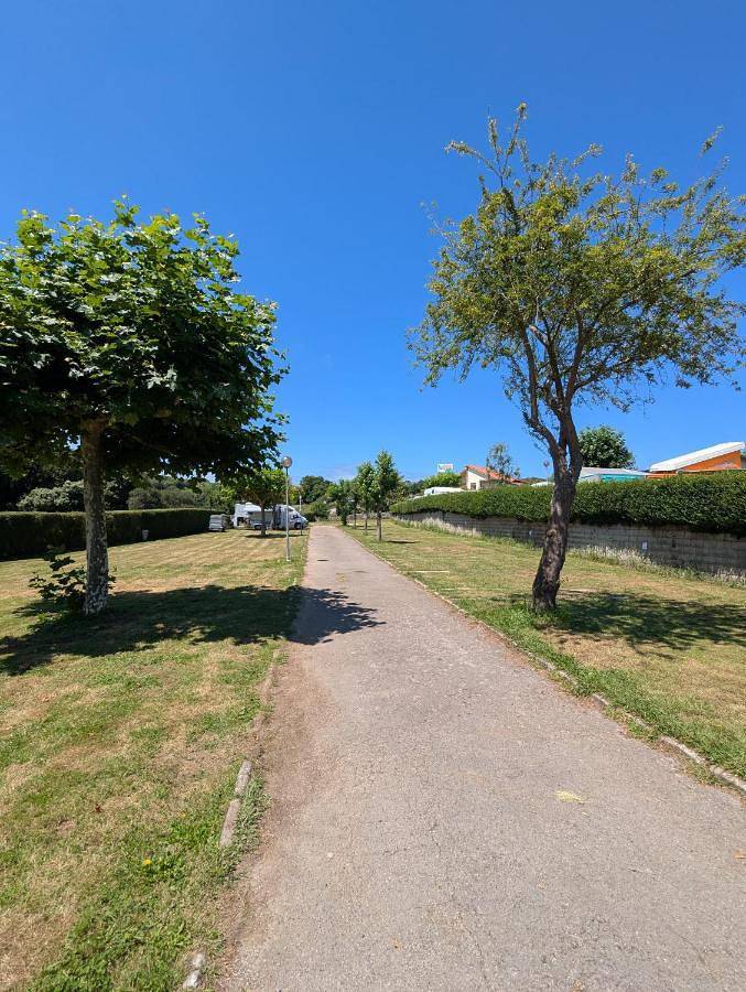 Camping pour 3 personnes, avec vue et piscine ainsi que terrasse et jardin, animaux acceptés dans Cantabrie - 2