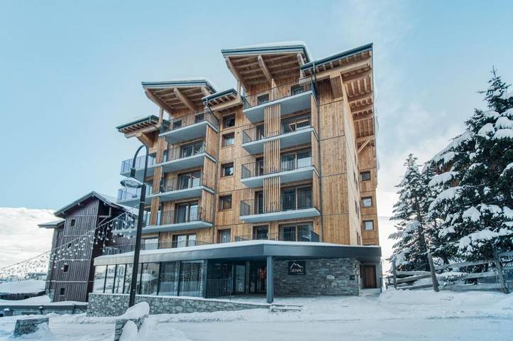 Appart’hôtel pour 8 personnes, avec sauna et jacuzzi ainsi que balcon et piscine