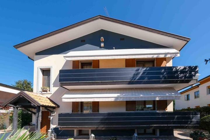 BnB für 5 Personen, mit Terrasse und Ausblick in Udine