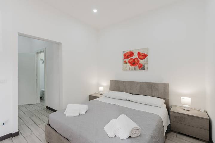 Apartamento inteiro, Apartamento 'Home La Chiaretta' com terraço privado, Wi-Fi e ar condicionado in Buseto Palizzolo, Trapani (província)