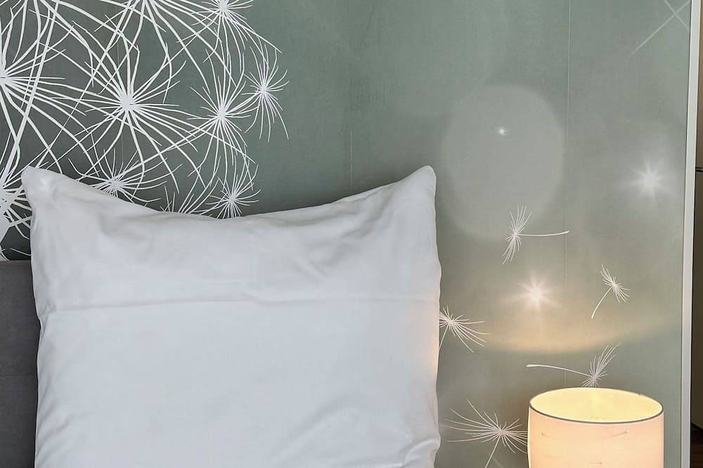 Ganze Wohnung, Panorama Penthouse Apartment, Terrasse, Whirlpool, Klima, bis zu 6 Personen in Frankenthal, Kurpfalz