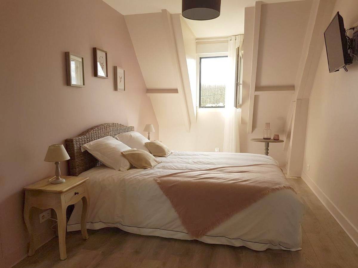 Large Double or Twin Room in Cheverny, Sologne