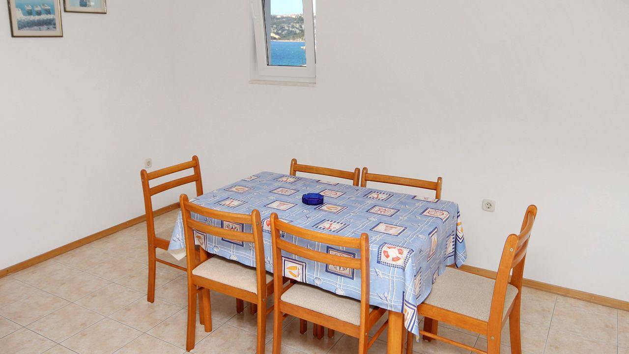 Geheel vakantieappartement, Ferienwohnung für 6 Personen (62 m²) in Sevid in Sevid, Split-Dalmatië