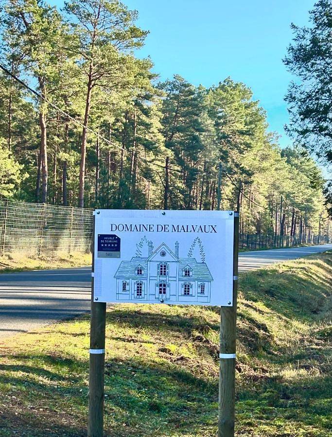 Location de vacances pour 15 personnes, avec jardin ainsi que piscine et vue à Nouan-le-Fuzelier - 2