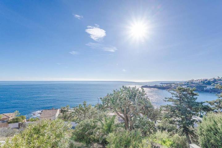 Gîte pour 2 personnes, avec vue et balcon dans Plage d'Anthéor - 4