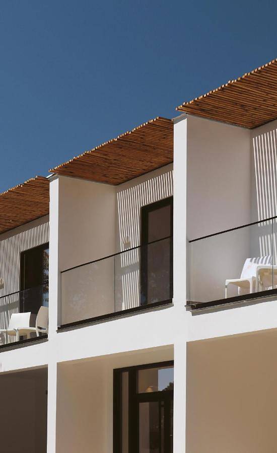 Hôtel pour 5 personnes, avec balcon et jardin