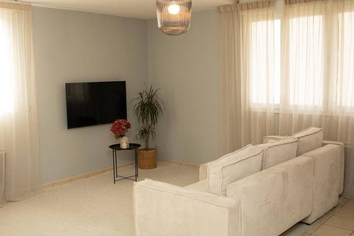 Gîte pour 4 personnes, avec terrasse à Chassieu - 3