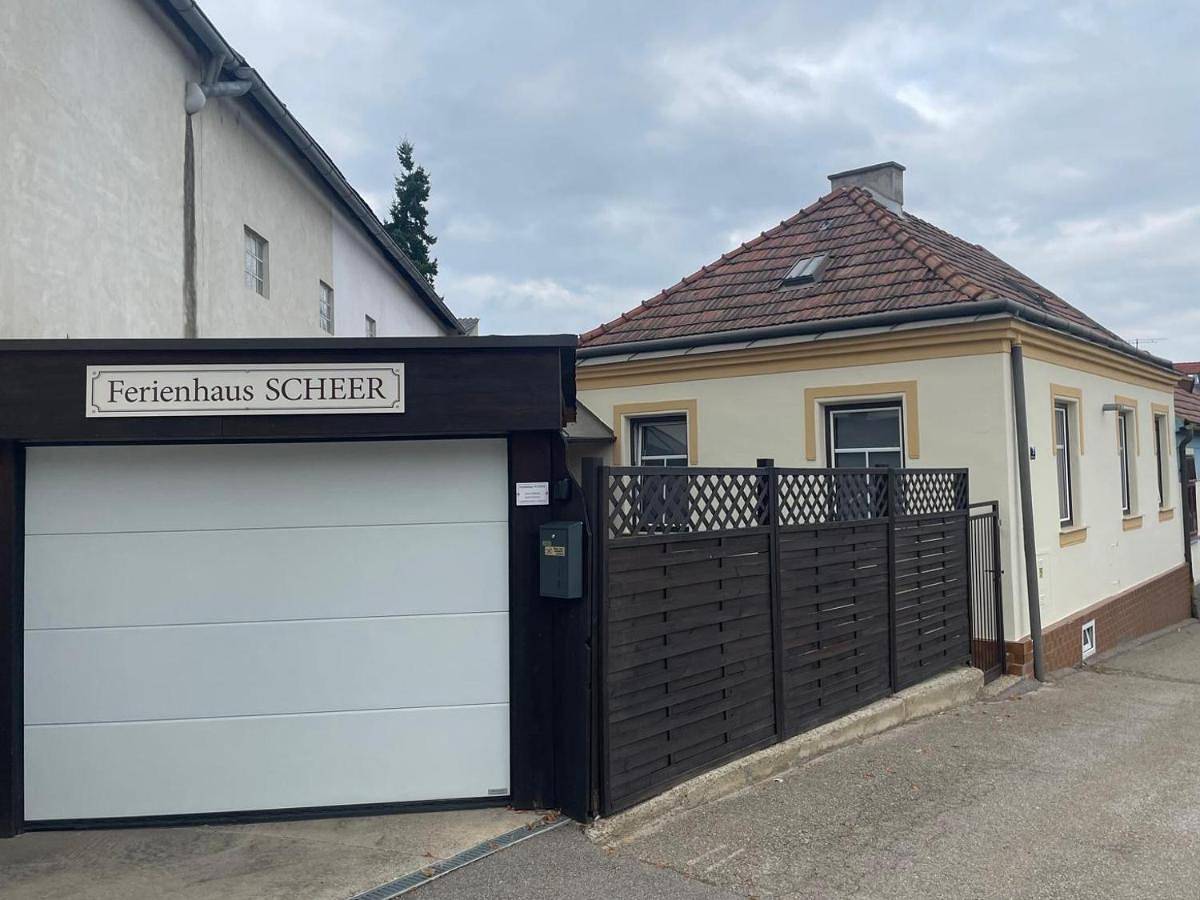 Two-Bedroom House in Retzbach (Weinviertel), Hollabrunn