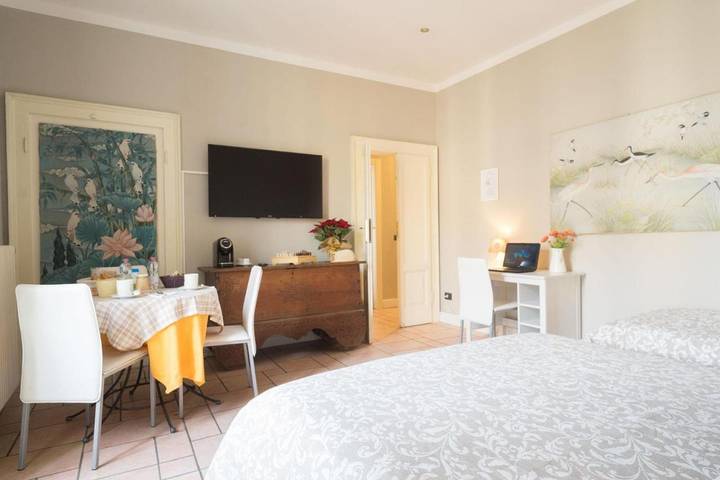 Chambre d’hôte pour 2 personnes, avec Balcon ainsi que Terrasse et Vue à Bergame - 3