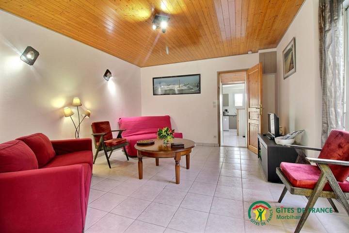 Gîte pour 4 personnes, avec Terrasse et Jardin à Ploemel