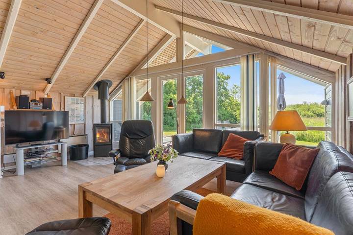 Villa für 8 Personen, mit Balkon/Terrasse und Whirlpool sowie Terrasse und Sauna in Jegum - 2