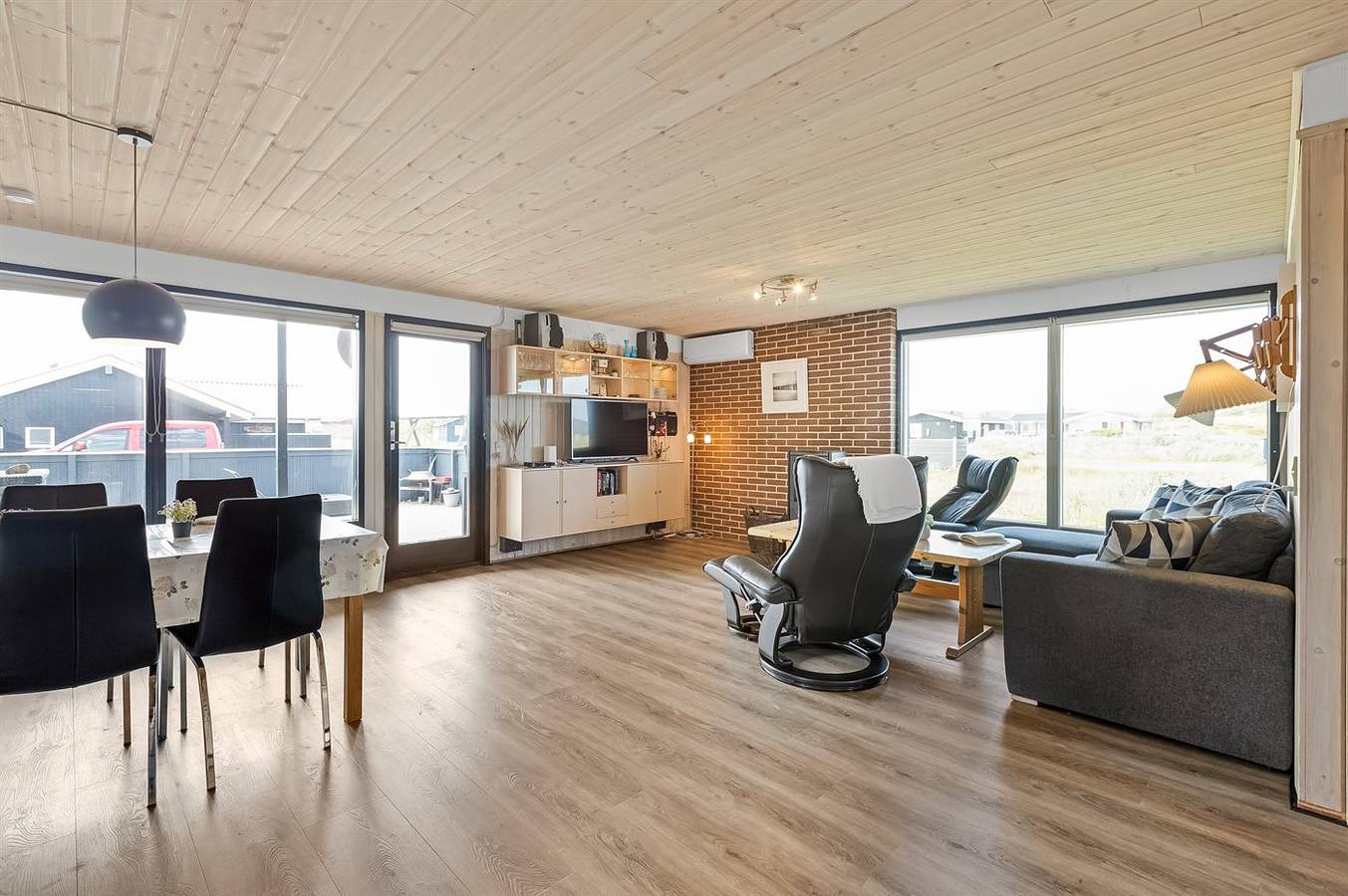 Amazing home in Hvide Sande w/ 3 Bedrooms, Sauna and Wifi in Hvide Sande, Holmsland Klit