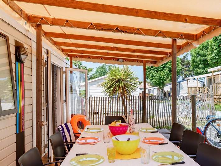 Camping du Vieux Château - Mobilheim 8 personen - Entspannung 2018 Grand Confort 36m² - 4 Zimmer + Fernseher und Geschirrspüler in Saint-Michel-Chef-Chef, Côte de Jade