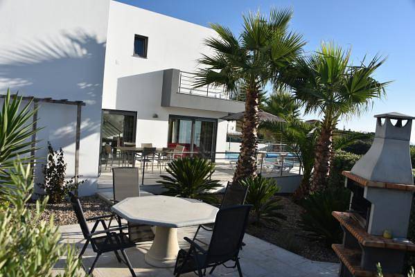 Moderne Villa mit privatem Pool und Meerblick in Atalaia, Lissabon Distrikt