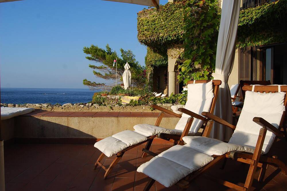Villa auf den Klippen mit privatem Zugang zum Meer von Scilla in Scilla, Tyrrhenische Küste Kalabrien
