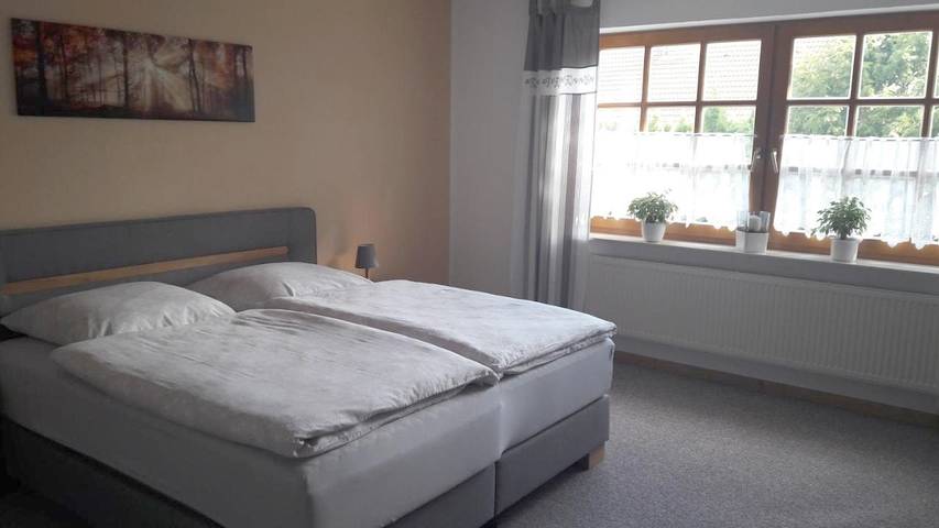 Ferienwohnung für 4 Personen, mit Terrasse und Garten in Korbach - 2