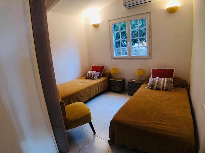 Location de vacances pour 7 personnes, avec Terrasse ainsi que Jardin et Vue dans Plage de la Marine de Davia - 3