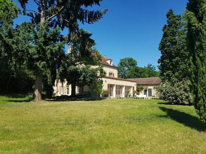 Maison d’hôte pour 2 personnes, avec piscine ainsi que jardin et terrasse dans Allier - 2