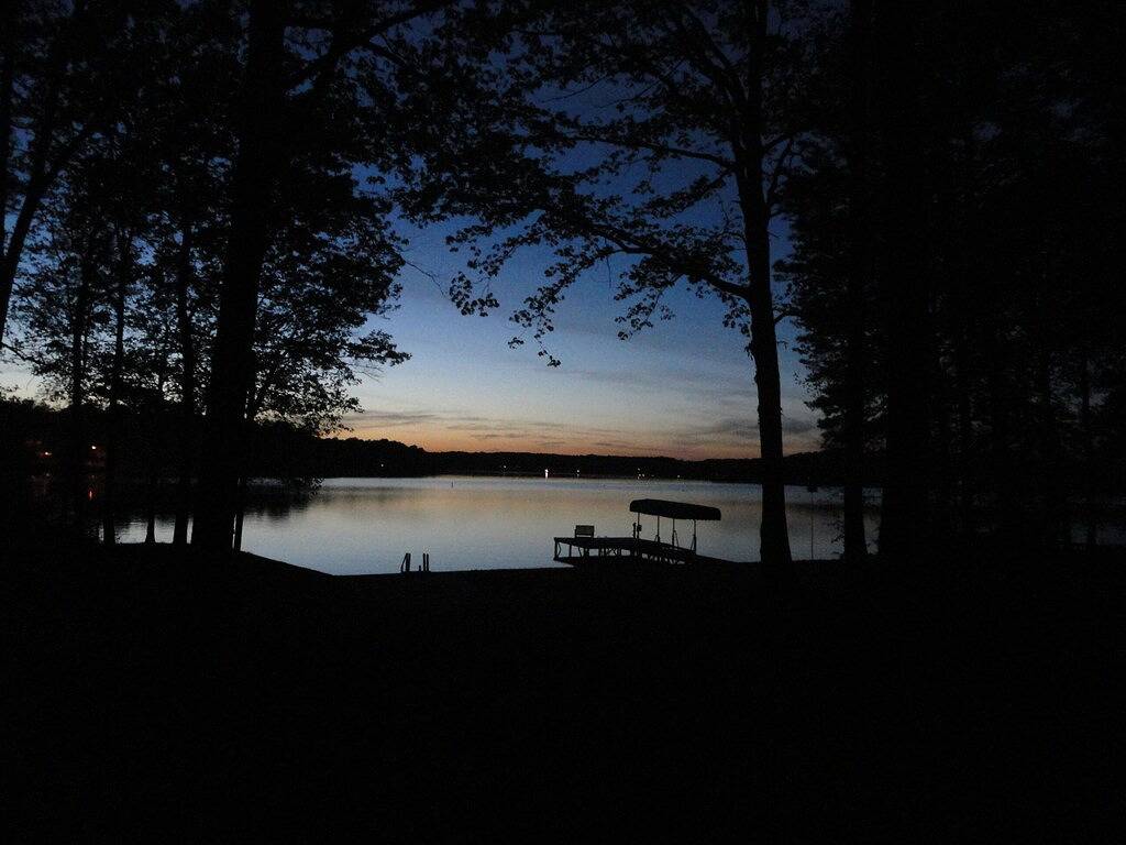 Abgelegener A-Frame in der Nähe von Marina @Family & Pet-Friendly Oconee! Dock! Kanu! Whirlpool! in Lake Oconee