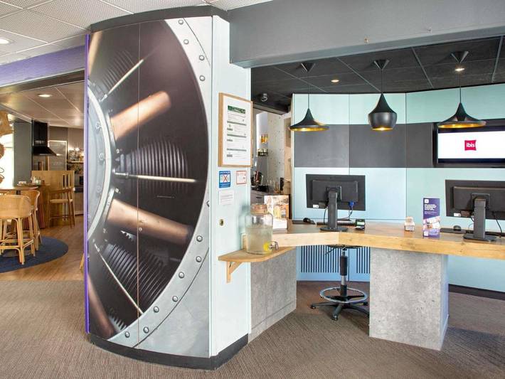 Hôtel pour 2 personnes, avec piscine ainsi que terrasse et jardin, animaux acceptés