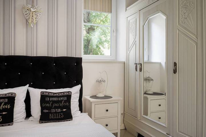 Ganze Wohnung, Wilcza City Centre Chic Apartment in Warschau Stadtmitte, Warschau