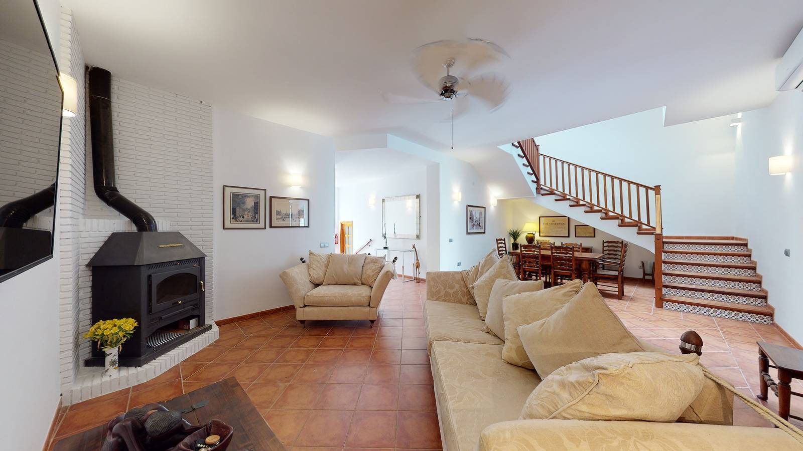 5 Bedroom-Privatepool-Balcony-Sea View-Nerja in Nerja Centre, Nerja