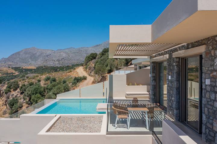 Villa für 3 Personen, mit Pool und Garten - 1