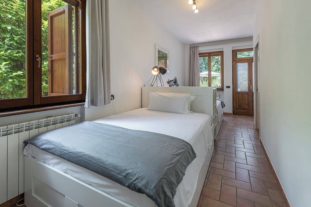 Villa Pianello 10, Emma Villas in Chianciano Terme, Chianti