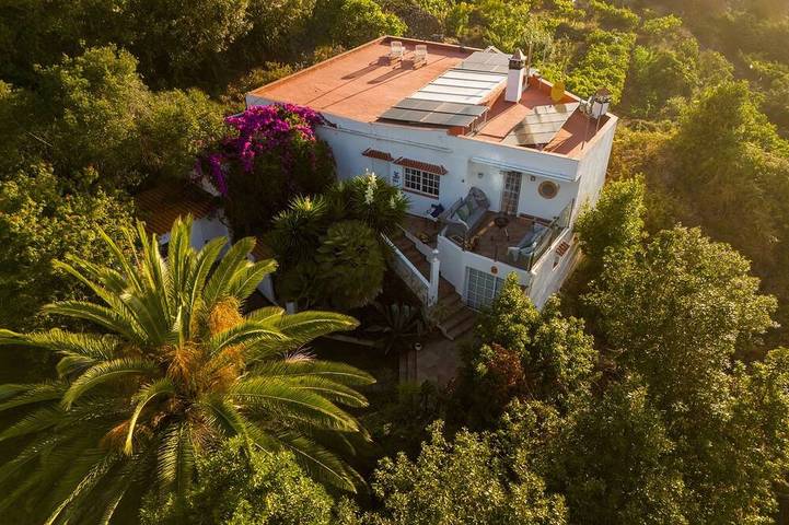 Gîte pour 6 personnes, avec Balcon et Jardin