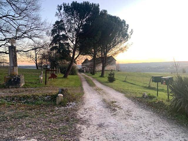 Location de vacances pour 4 personnes, avec vue et terrasse, animaux acceptés à Mareuil