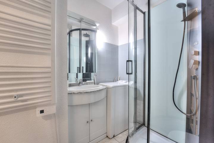 Appartamento intero, Appartamento vacanze per 4 persone con balcone in Boulouris, Saint-Raphael Varo