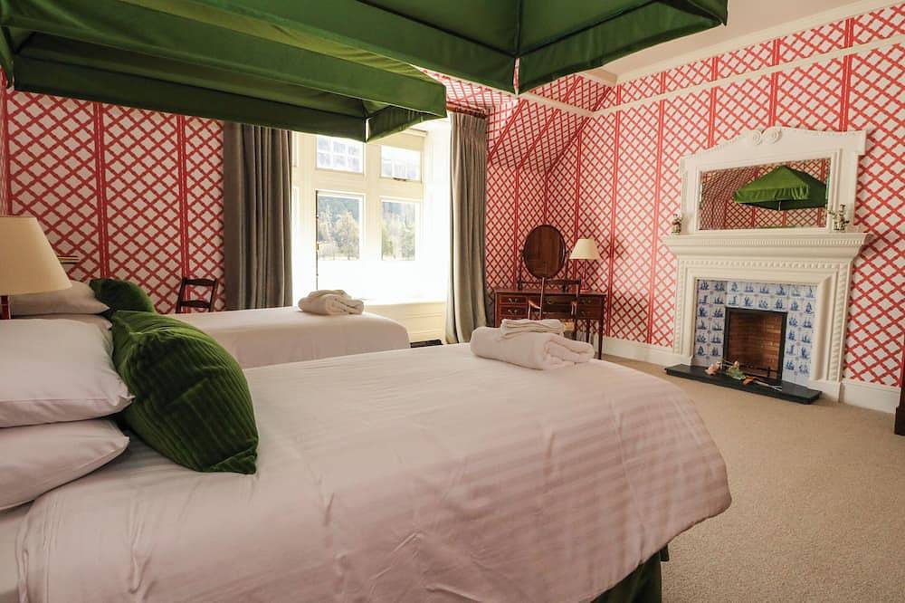 Dalvorar - Mar Lodge Estate, pet friendly in Braemar in Braemar, Cairngorms National Park