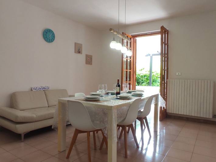 Gîte pour 6 personnes, avec terrasse à Marina di Mancaversa - 3