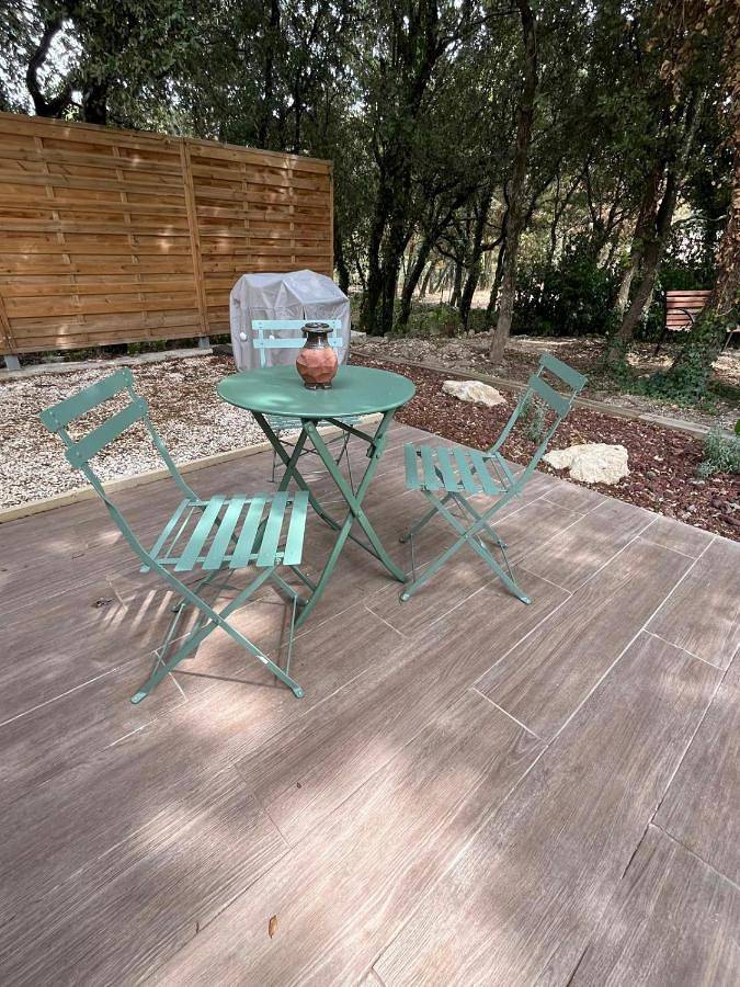 Gîte pour 3 personnes, avec jardin et piscine à Grignan - 4