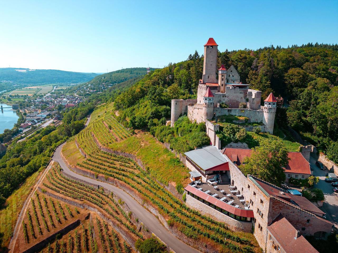Hotel-Restaurant Burg Hornberg - Einzelzimmer Burgzimmer in Neckarzimmern, Neckar-Odenwald-Kreis