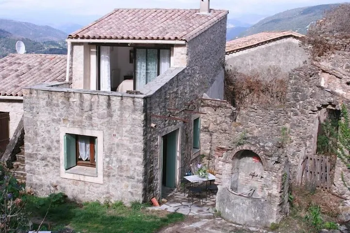 Maison de vacances pour 2 personnes, avec piscine ainsi que jardin et terrasse - 1
