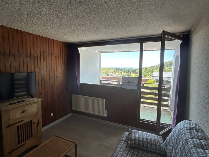 Gîte pour 6 personnes, avec balcon, animaux acceptés dans Office De Tourisme Super Besse - 3