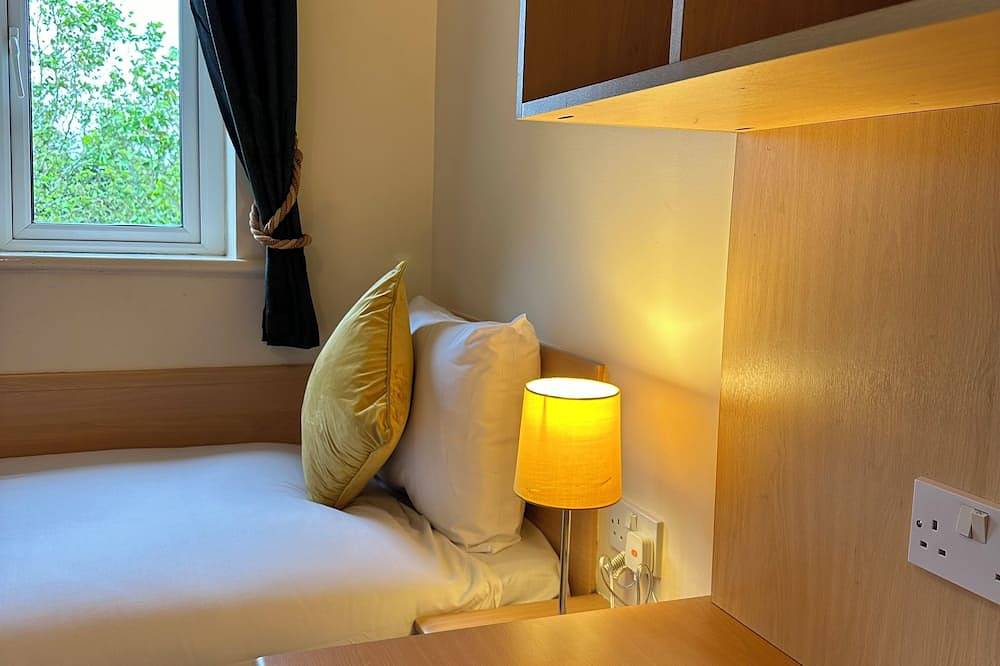 Spacious 4-Bedroom Retreat in Galway, County Galway