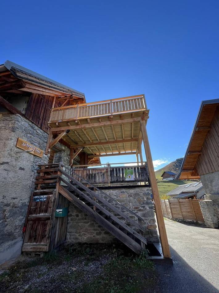 Chalet pour 8 personnes, avec terrasse, animaux acceptés à Albiez-Montrond - 2
