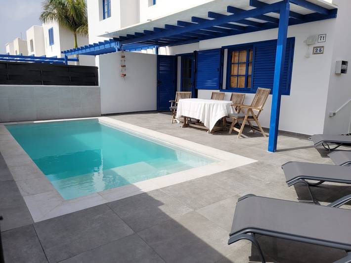 Villa for 6 people, with Garden in Playa Blanca
